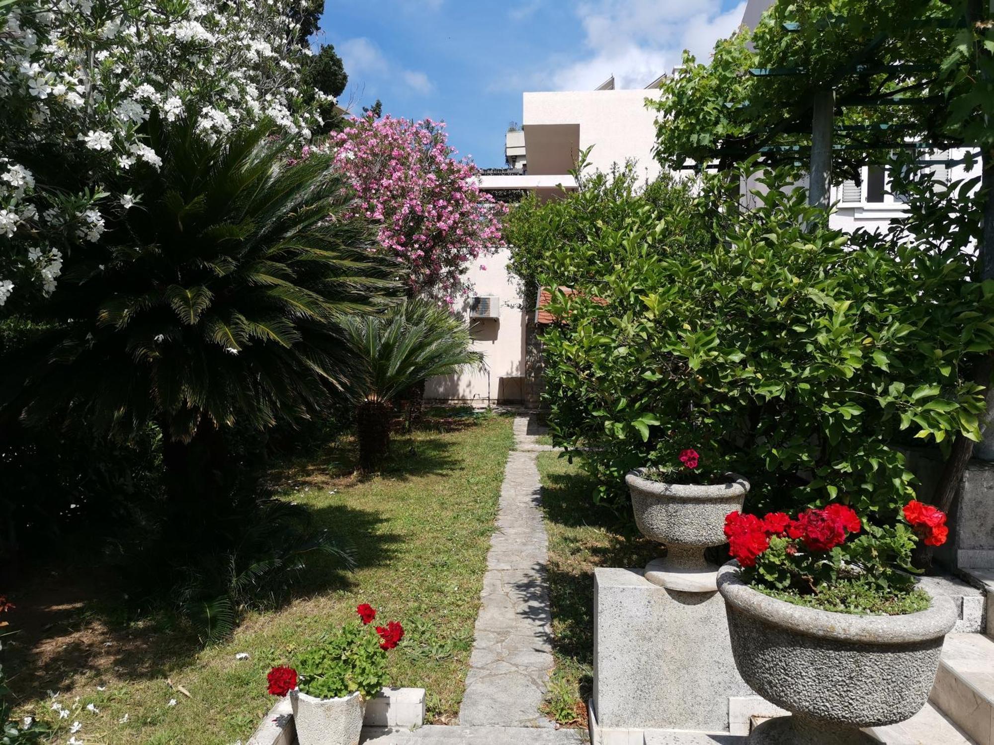 Apartments Maris Garden Petrovac Exterior photo